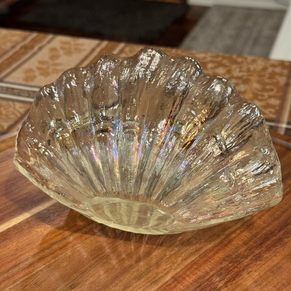 Vintage Bath & Body Works Iridescent Clam Shell Votive Candle / Napkin Holder - Picture 6 of 12